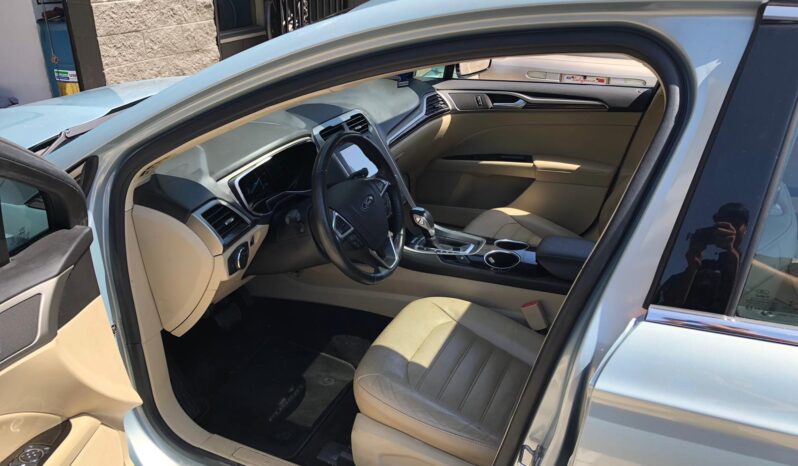 
								2013 Ford Fusion SE Hybrid full									