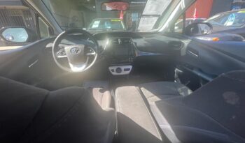 
									2017 Toyota Prius full								